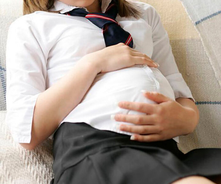 Şagirdlərin hamilə qalmasında günahkar kimdir: MƏKTƏB YOXSA VALİDEYN ? - AÇIQLAMA