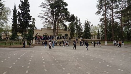 Azərbaycanda məktəbli qızın sinif yoldaşını bıçaqlamasının təfərrüatı - YENİLƏNİB + FOTO