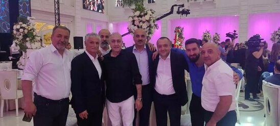 Xalq artisti qızına toy etdi - FOTO