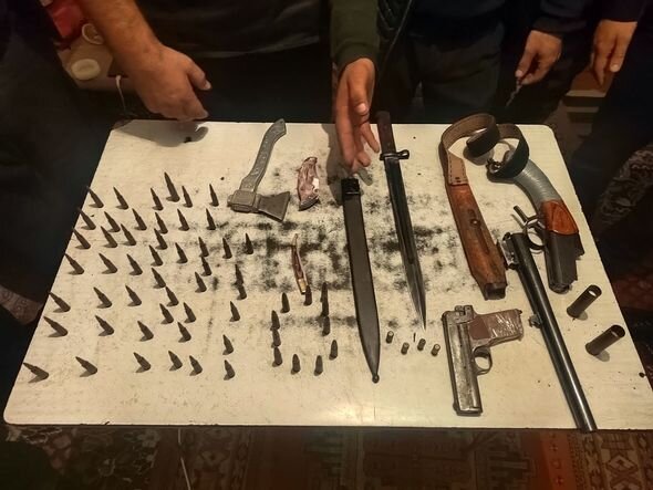 Sabirabad sakininin evindən silah-sursat aşkarlanıb - FOTO