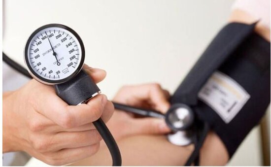 Təzyiq ölçərkən bunu qətiyyən etməyin - Ən ciddi SƏHV