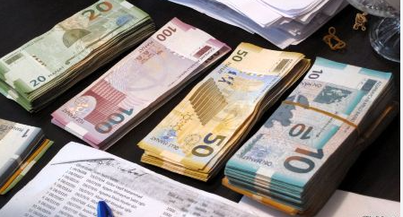 Vətəndaş pulunu niyə banka qoymur?-AÇIQLAMA