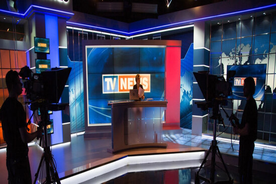 Məşhur xəbər aparıcısı YENİ KANALA KEÇDİ