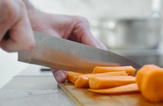 Xərçəng riskini azaltmağa kömək edən məhsullar - Mütəxəssisdən AÇIQLAMA