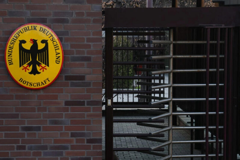 Almaniya rusiyalılara milli və Şengen vizalarının verilməsi üçün tələbləri sərtləşdirib