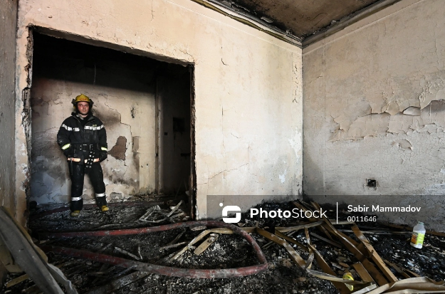 Beyləqanda beş otaqlı ev tamamilə yanıb