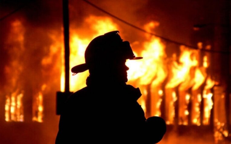 Yardımlıda 10 otaqlı ev yanıb