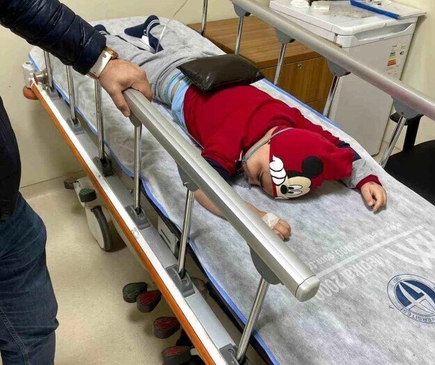 Azyaşlıya səhv diaqnoz qoyuldu: Revmatizmi olan uşağa 2 il yarım kimyaterapiya müalicəsi ediblər - FOTOLAR