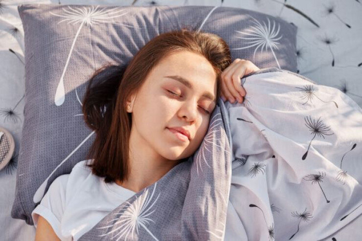 Sağlam yuxu üçün neçə yastıq lazımdır – bir, yoxsa iki?