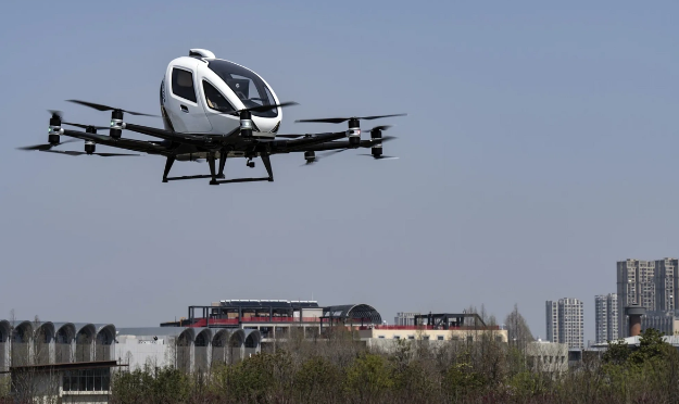 Gələcək gəldi: Çin uçan taksi erasına başlayır