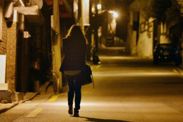 Yeniyetmə qızlar niyə evdən qaçır? - VİDEO