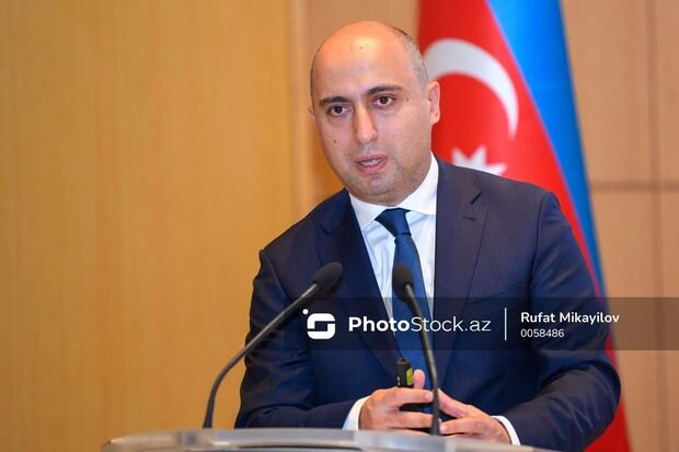 Emin Əmrullayev: "Müəllimin 51-dən çox bal toplaması o demək deyil ki, dərhal direktor qoyulacaq"