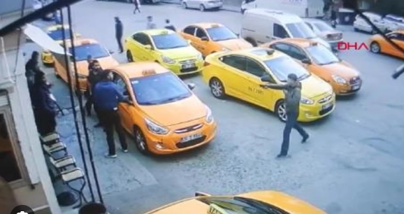 16 yaşlı oğlan 3 saat 15 dəqiqə ərzində 8 nəfəri YARALADI - VİDEO