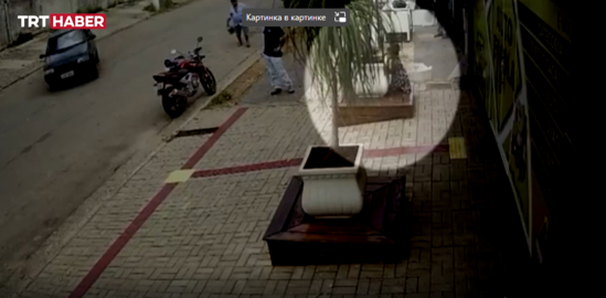 5 yaşlı qız yol qəzasında möcüzəvi şəkildə sağ qaldı - VİDEO