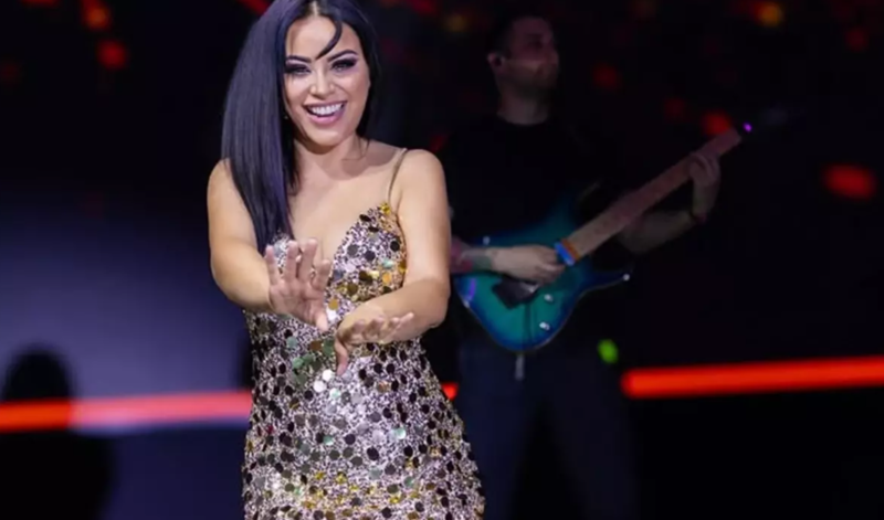 Məşhur müğənni konserti zamanı arıqlama sirrini açıqladı