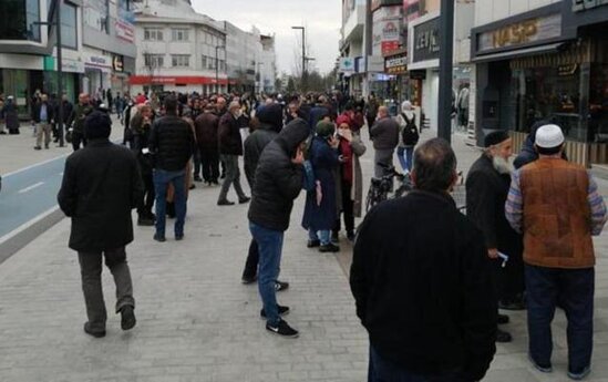 Türkiyədə zəlzələ anı - VİDEO