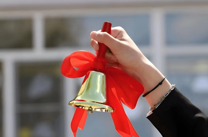 Kəlbəcərdə 33 il sonra ilk zəng çalınıb