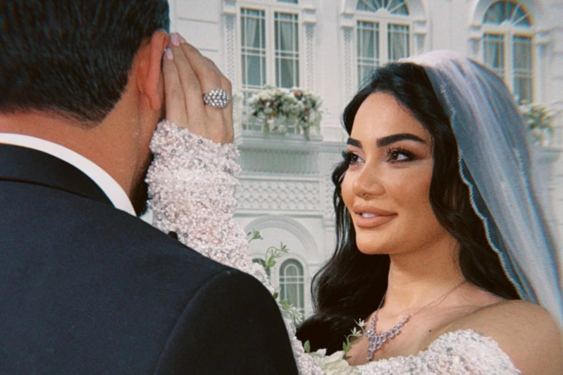 Zeynəb Həsəni ailə qurub?