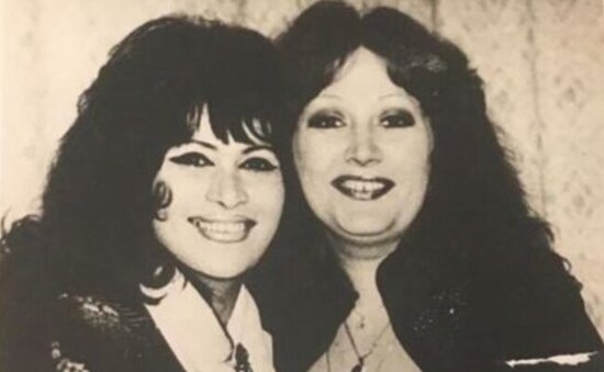 Zeynəb Xanlarova ilə Alla Puqaçovanın arxiv fotosunu paylaşdı