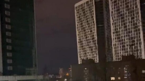 Kiyevdə nazirlik binası atəşə tutuldu - ANBAAN VİDEO